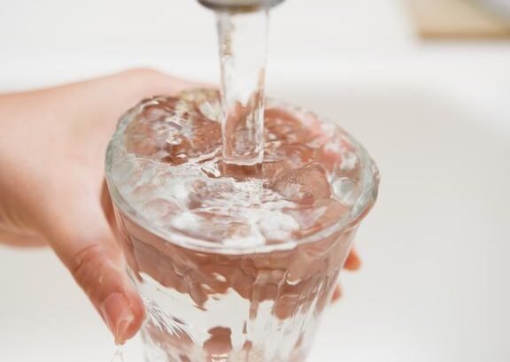 水道水 美味しく飲む方法：簡単コツ